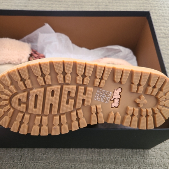 COACH Tyler Fold over Shearling Boots NIB - Picture 4 of 7